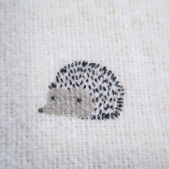 BIBB Home Winter Cotton Flannel Sheet Set Ivory Queen Size 4pc Hedgehog Print - Picture 6 of 10